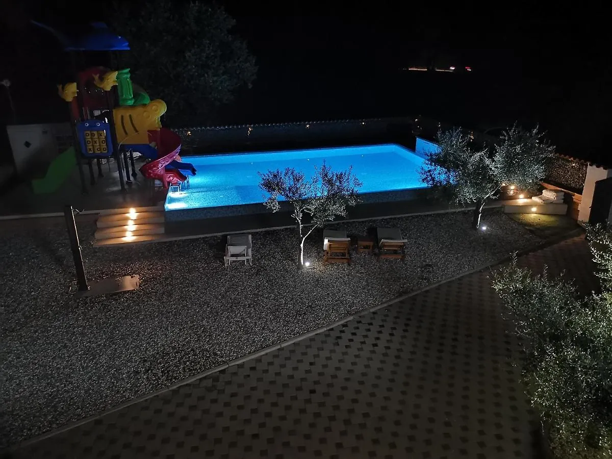 Parque de Campismo Camping Volme Banjole