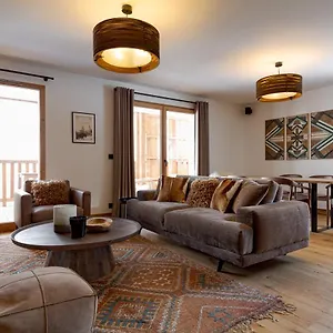 https://apache_coudriers.hotels-rhonealpes.com